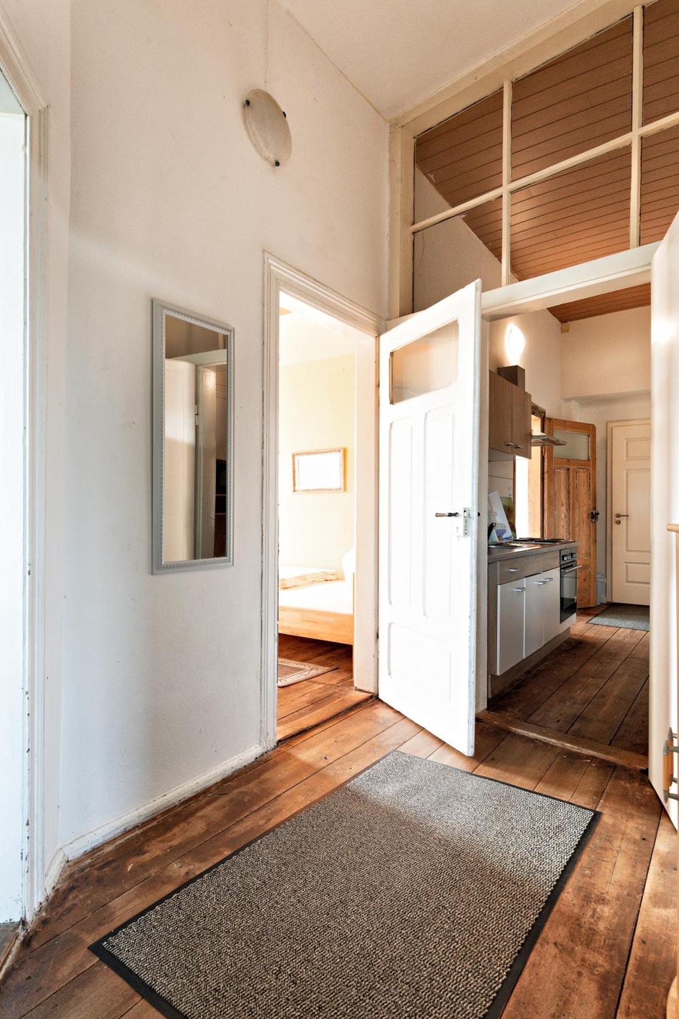 Edelgard Apartment *